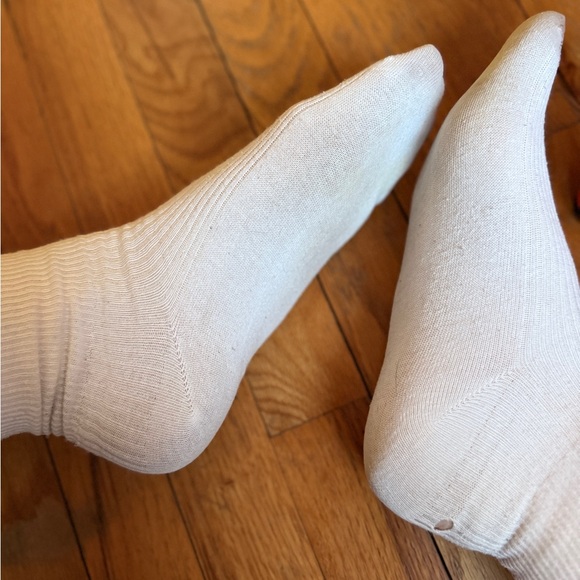 Well worn socks ruffle - Picture 6 of 7